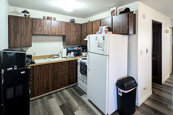 2 Bdrm Unit (Kitchen)