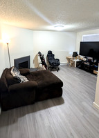 1 Bdrm Unit (Living Room)