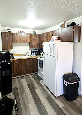 2 Bdrm Unit (Kitchen)
